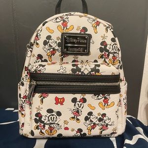 Disney park Loungefly Mickey Minnie Mouse couple shorts love backpack